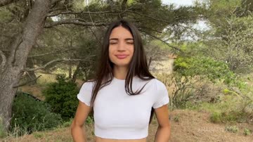 Slim french brunette Candie gets IR Anal