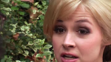 jiggly-wnailinpalin2- 720p