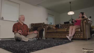 Oldje Cassie Right 2