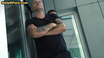 Busty dp babe double penetrated in trio after spitroast