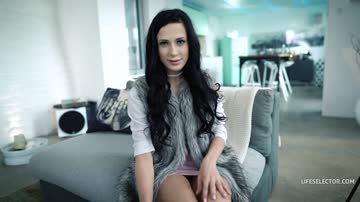 Life Selector - Nicole Love - Rent Out Your Couch