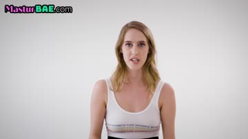 Lingerie lesbian pussylicks and fingers her girlfriend