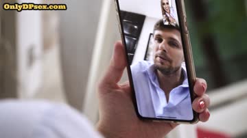 Kinky babe double penetration stuffed in kinky threesome