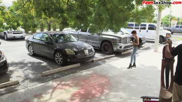 Skater babe gives head to a huge cock and gets fucked after