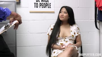 Alona Bloom- Shoplyfter NEW (04.08.21)