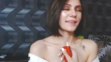 Cute Brunette Sweet Striptease Penetrates Sweet Pink