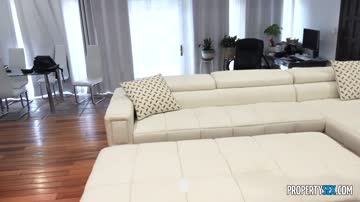 Kenzie Madison Making A Sale