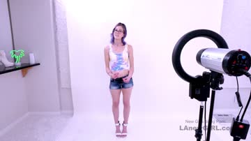 New girl with gorgeous body gets fucked at audition