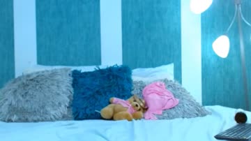 Sexy Brunette Naked Golden Curves Exposed