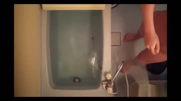 Sister from Japan cleans her pussy