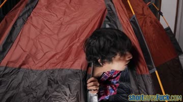 Bigtitted MILF spitroasted by lil guys in threeway