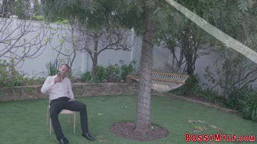 Blonde cougar sucking dick