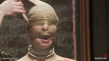 Lesbian in single ankle suspension