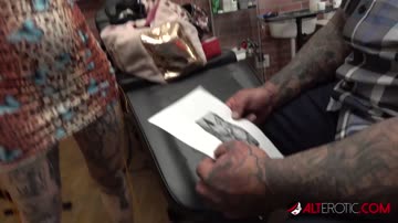 River Dawn Ink sucks cock after her new pussy tattoo