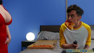 BBW titfucks short guy before sex and facial