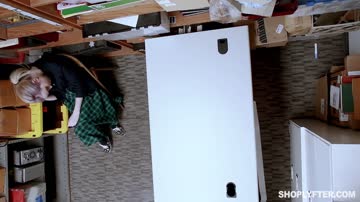 Lexi Lore Shoplyfter