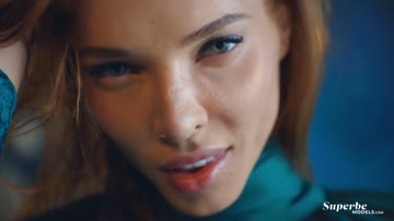 Superbe Models - Mia Aria - BLue Ruin