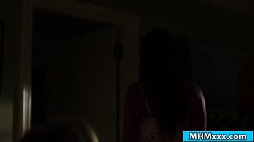 Aidra fox pays her stepmom