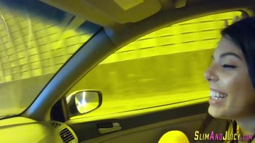 Round ass teenage latina sucks shlong