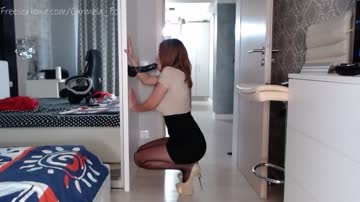 Lewd camgirl in stockings dildoing and squirting