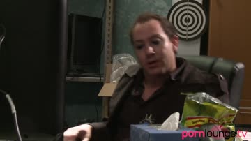 Babes fuck computer technician in threeway