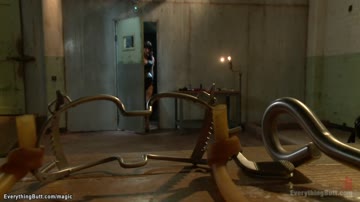 Lesbian newbie fucked in the butt