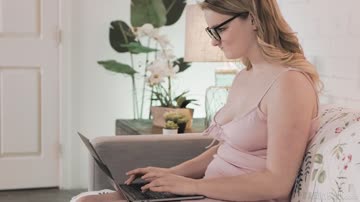 Eliza Eves Down The Rabbit Hole