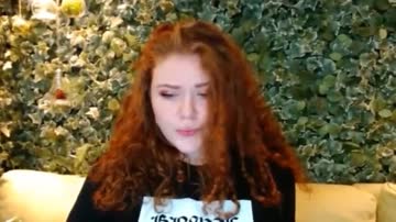 Blonde Babe Sexiest Enjoy Performance Live