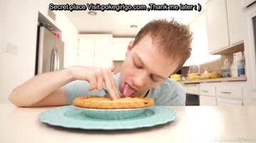 Stepbro apple pie wont fix your dick ,try me