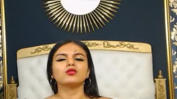 Brunette Babe Delight Naughty Play Live