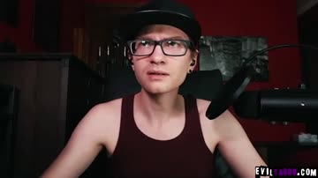 Sexy teen masturbate on cam with horny stepbro