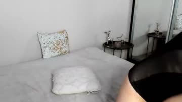 Hot And Lovely Brunette Sweeten The Hot Scene