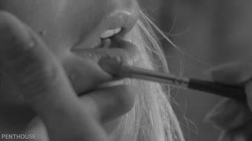 KENDRA SUNDERLAND - PET OF THE MONTH MAY 2015