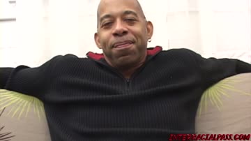 BREAKING SWEET ASS - JENNIFER DARK