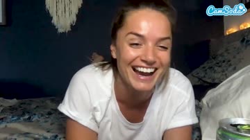 Camsoda - Pornstar fucks her pussy with big dildo in solo