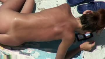 My mom oiling ass of my girlfriend