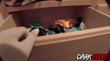 BREAKING CURVACEOUS WHITE ASS - LEENUH RAE