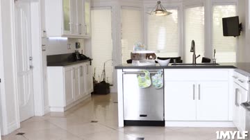 Aaliyah knows how to use her powers of pussy persuasion to get what she wants