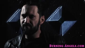 Alt slut with small tits gives blowjob