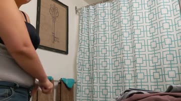 peeking at my chubby tattooed sister