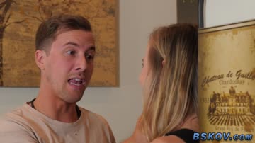 Blonde teen gargles on hot spunk