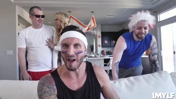 MILF Katie Morgan finds herself getting horny