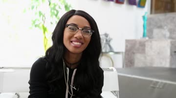 Gia Vendetti & Maya Bijou Anal Threesome