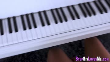 Real amateur stepsister fingered