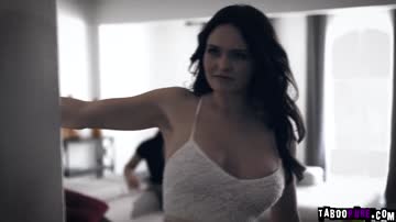 Stepmoms Krissy and Reagan give the love Jay wants from them