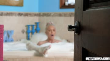 Stepson spying on his stepmom while she takes a bath