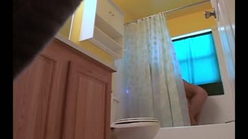 Stepsister shaves her pussy in the shower