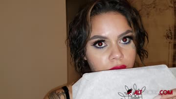 Genevieve Sinn fucked after getting a face tattoo
