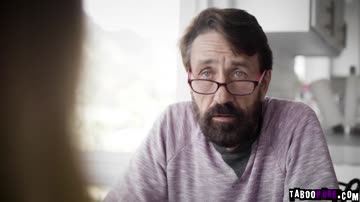 Stepdad Steve bangs and blows a big warm load on Riley