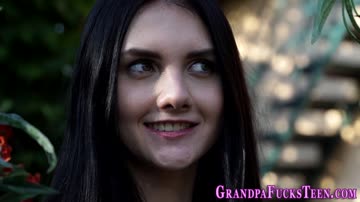 Cute teen takes facial after getting tongued